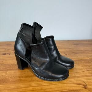 Measponte Black Leather Side Cut Out Heeled Ankle Boots Size 38.5